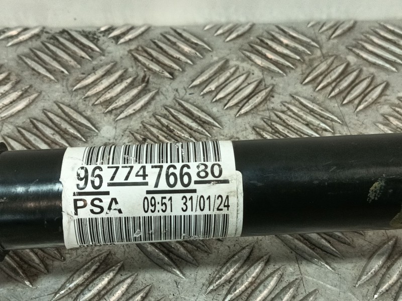 Recambio de transmision delantera derecha para citroën c3 iii (sx) 1.2 puretech 82 referencia OEM IAM 9677476680  