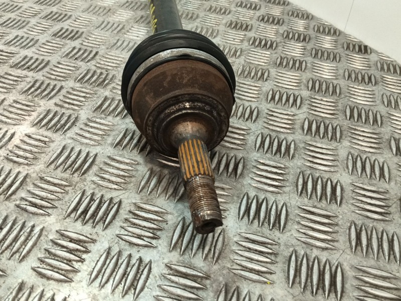 Recambio de transmision delantera derecha para citroën c3 iii (sx) 1.2 puretech 82 referencia OEM IAM 9677476680  