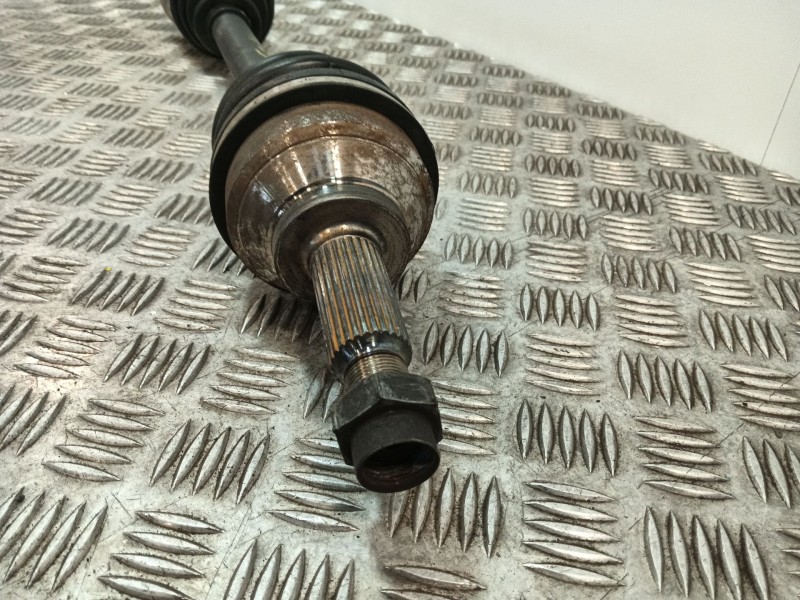 Recambio de transmision delantera derecha para renault trafic ii furgoneta (fl) 1.9 dci 80 (fl0b) referencia OEM IAM   