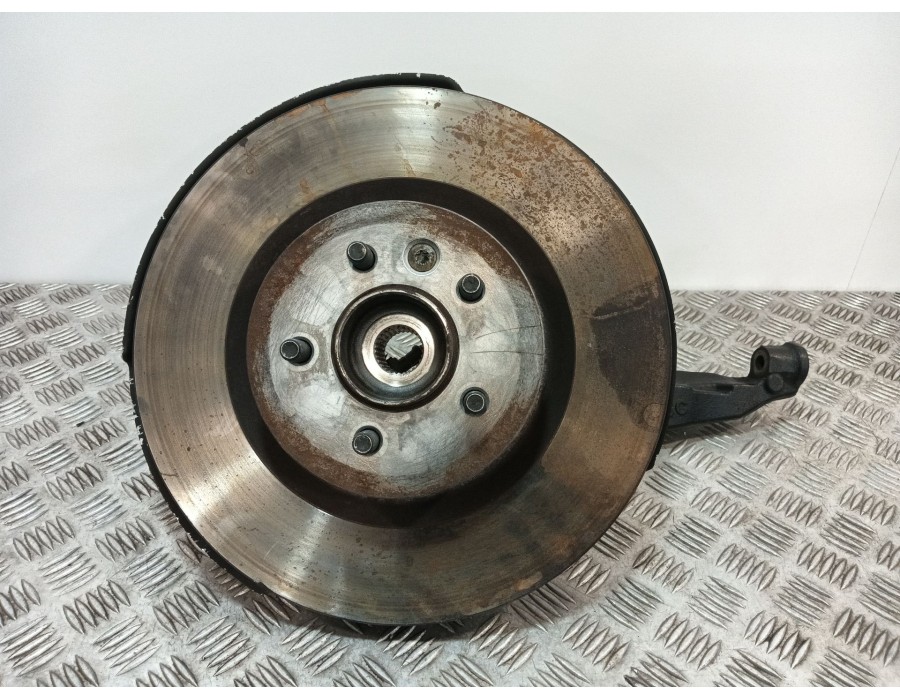 Recambio de mangueta delantera izquierda para land rover discovery iv (l319) 3.0 sdv6 4x4 referencia OEM IAM AH223K186A  