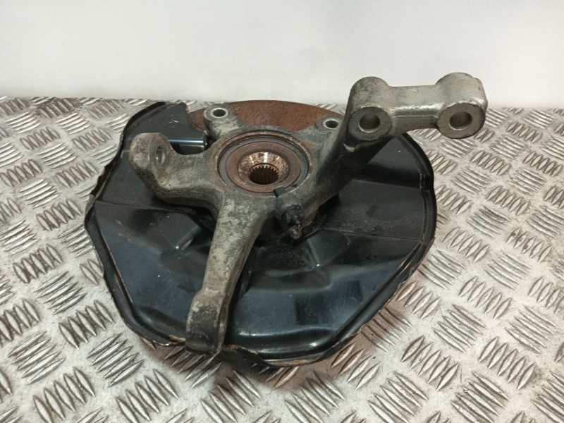 Recambio de mangueta delantera izquierda para mercedes-benz clase b (w245) 2.0 cdi cat referencia OEM IAM   