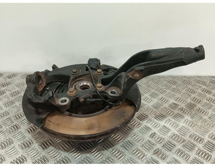 Recambio de mangueta delantera derecha para land rover discovery iv (l319) 3.0 sdv6 4x4 referencia OEM IAM AH223K185AC  