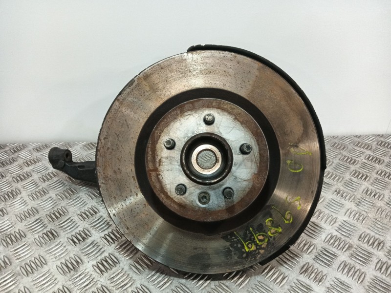 Recambio de mangueta delantera derecha para land rover discovery iv (l319) 3.0 sdv6 4x4 referencia OEM IAM AH223K185AC  