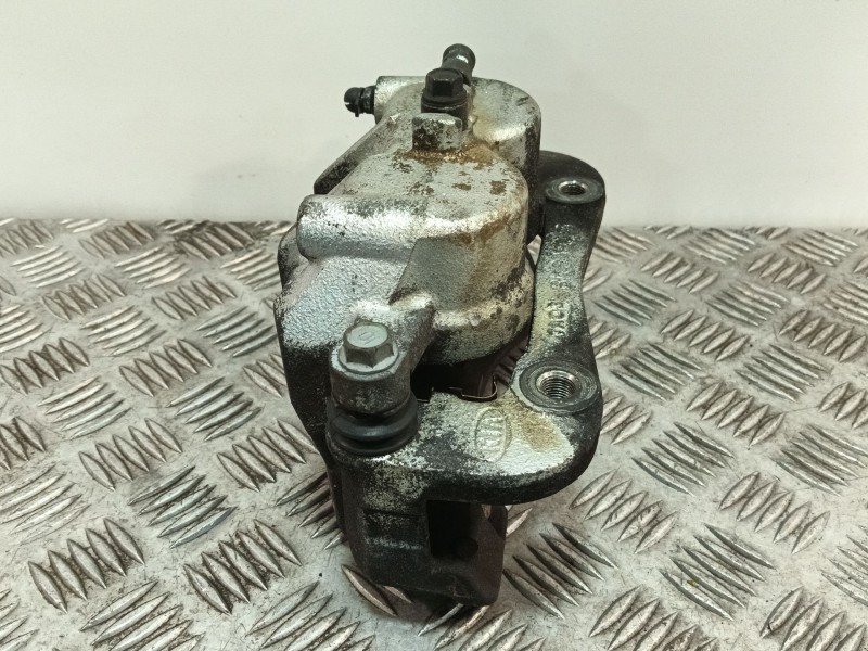 Recambio de pinza freno delantera izquierda para kia carnival referencia OEM IAM BK4VQ16  