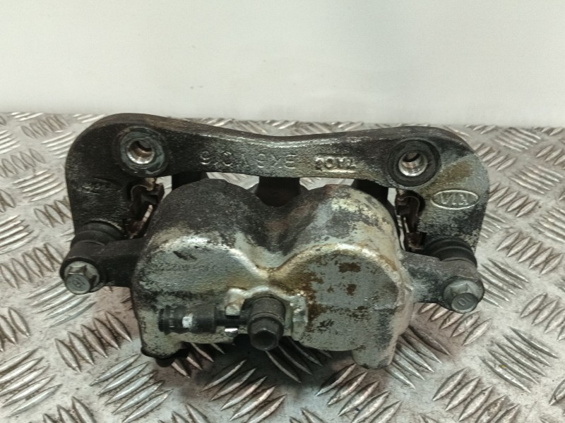 Recambio de pinza freno delantera izquierda para kia carnival referencia OEM IAM BK4VQ16  