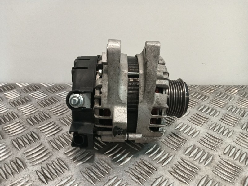 Recambio de alternador para hyundai h350 furgoneta 2.5 crdi referencia OEM IAM 373004A900 LRA04363 