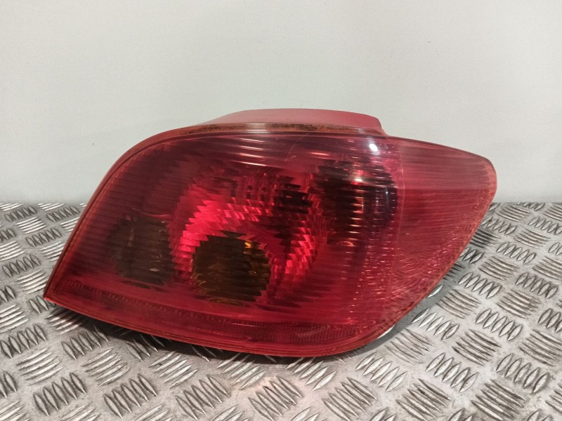 Recambio de piloto trasero derecho para peugeot 307 (s1) 2.0 16v cat referencia OEM IAM 89022860507  