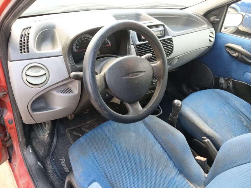 fiat punto (188_) del año 2000