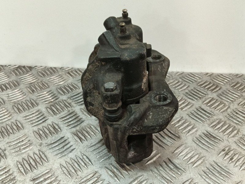 Recambio de pinza freno delantera derecha para fiat ducato furgoneta (230_) 2.5 d referencia OEM IAM 32324441  