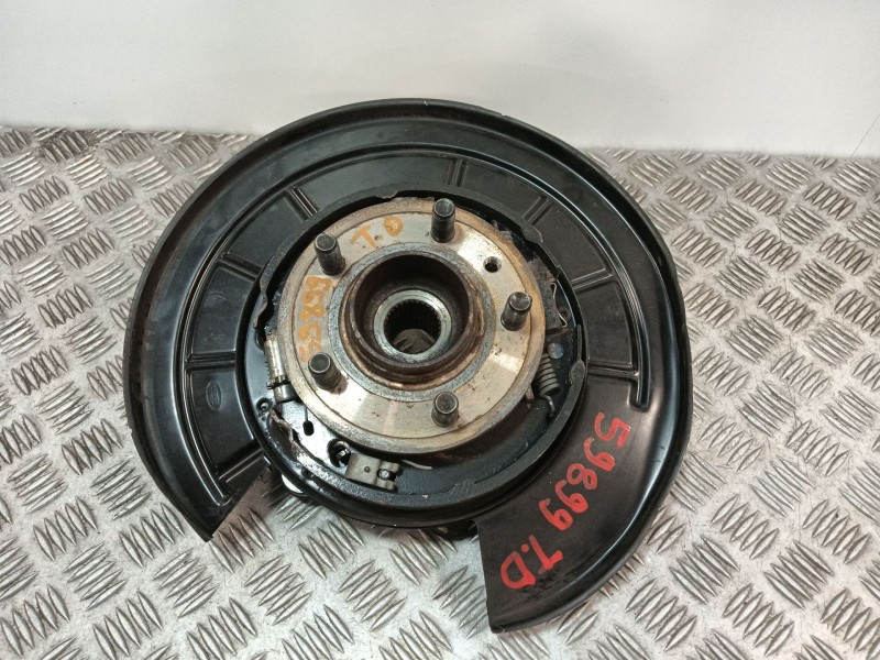 Recambio de mangueta trasera derecha para land rover discovery iv (l319) 3.0 sdv6 4x4 referencia OEM IAM LR045824  