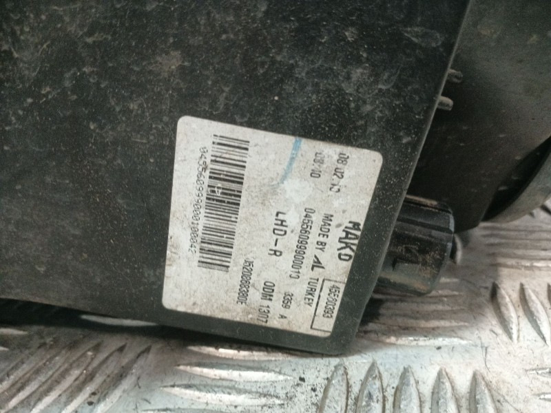 Recambio de faro derecho para fiat qubo (225_) 1.4 (225axa1a, 225cxa1a) referencia OEM IAM 04556099900010 45560393 