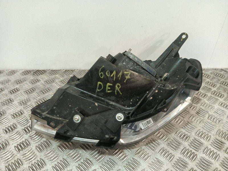 Recambio de faro derecho para fiat qubo (225_) 1.4 (225axa1a, 225cxa1a) referencia OEM IAM 04556099900010 45560393 