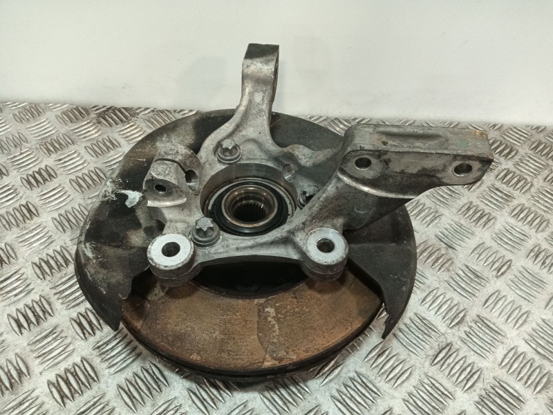 Recambio de mangueta delantera izquierda para saab 9-5 (ys3e) 2.0 t referencia OEM IAM   