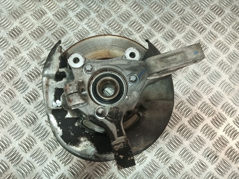 Recambio de mangueta delantera derecha para saab 9-5 (ys3e) 2.0 t referencia OEM IAM   