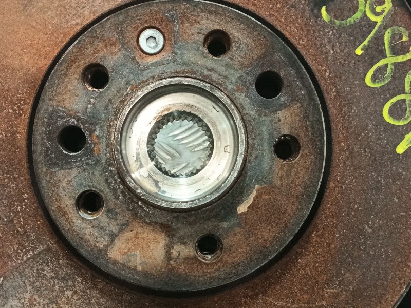 Recambio de mangueta delantera derecha para saab 9-5 (ys3e) 2.0 t referencia OEM IAM   