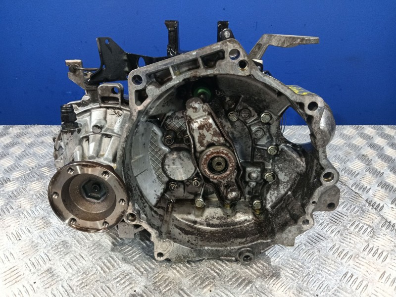 Recambio de caja cambios para volkswagen polo iv (9n_, 9a_) 1.4 tdi referencia OEM IAM GGV  