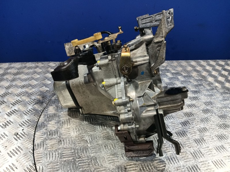Recambio de caja cambios para citroën c2 (jm_) 1.1 referencia OEM IAM 20CQ08  