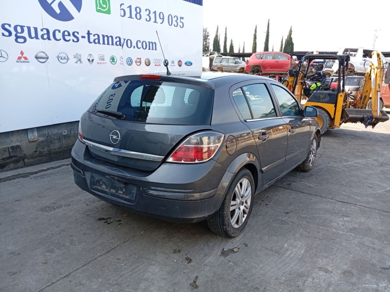 opel astra h (a04) del año 2009