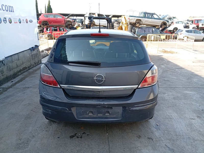opel astra h (a04) del año 2009