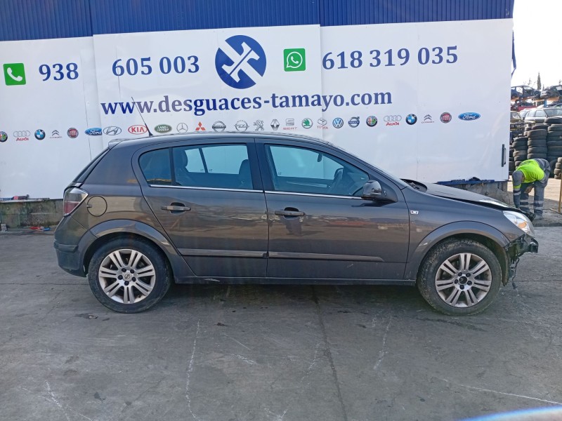 opel astra h (a04) del año 2009