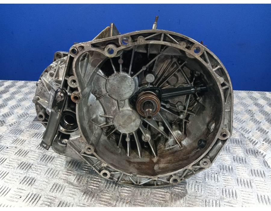 Recambio de caja cambios para renault trafic ii furgoneta (fl) 1.9 dci 80 (fl0b) referencia OEM IAM PK5069  