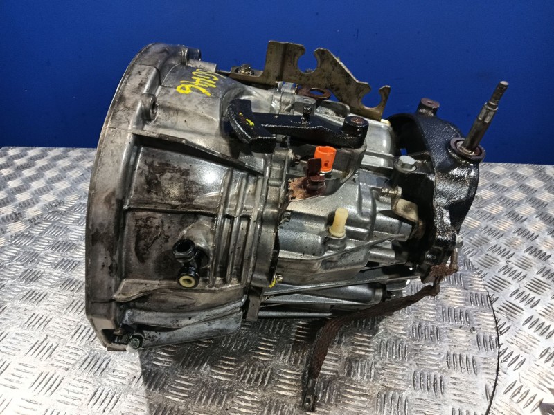 Recambio de caja cambios para renault trafic ii furgoneta (fl) 1.9 dci 80 (fl0b) referencia OEM IAM PK5069  