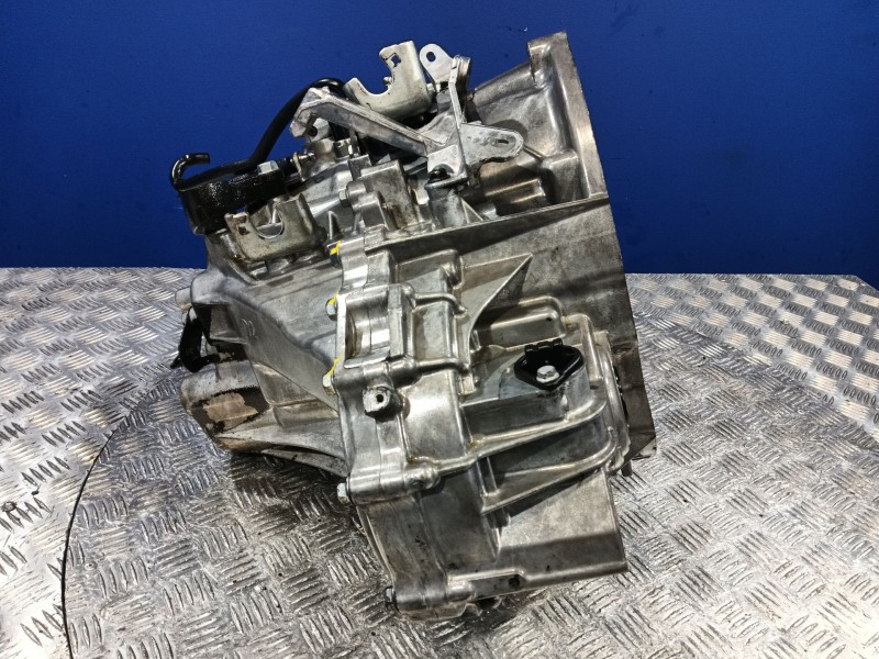 Recambio de caja cambios para nissan qashqai i (j10, nj10) 2.0 dci referencia OEM IAM JG70  