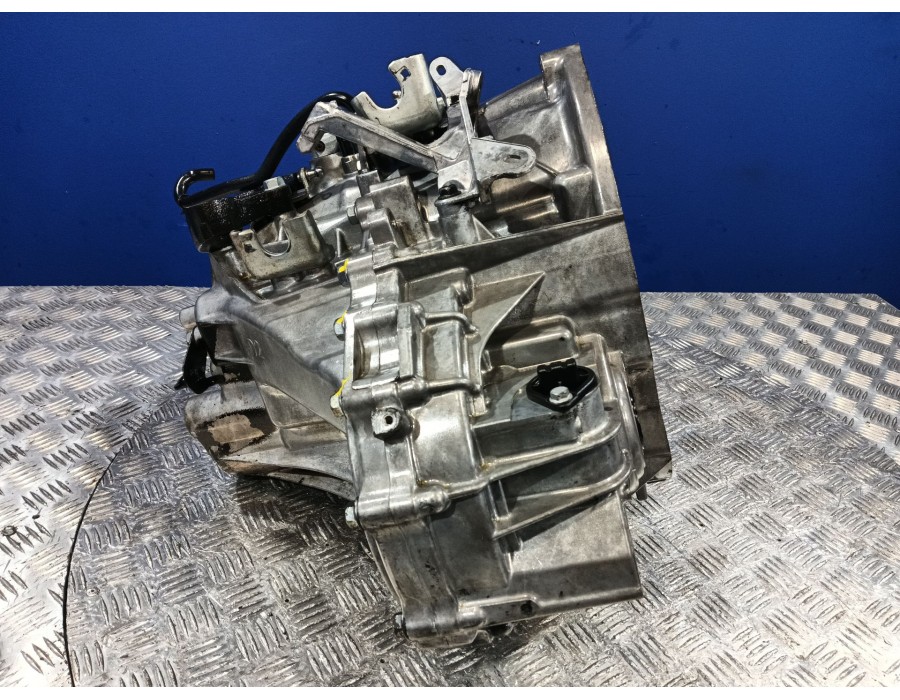Recambio de caja cambios para nissan qashqai i (j10, nj10) 2.0 dci referencia OEM IAM JG70  