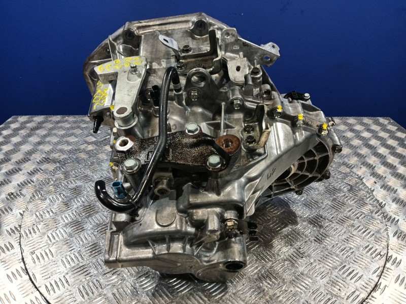 Recambio de caja cambios para nissan qashqai i (j10, nj10) 2.0 dci referencia OEM IAM JG70  