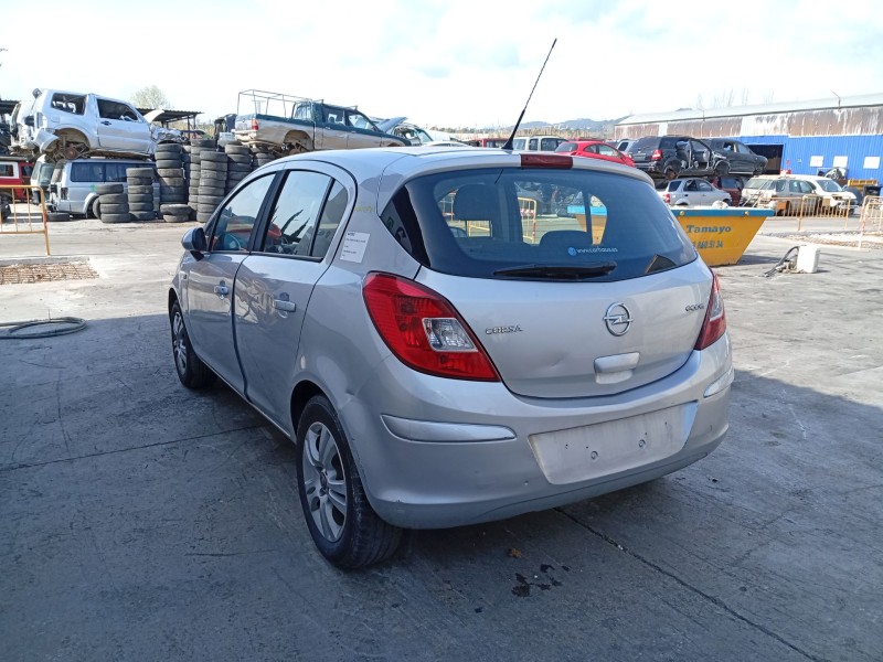 opel corsa d (s07) del año 2013