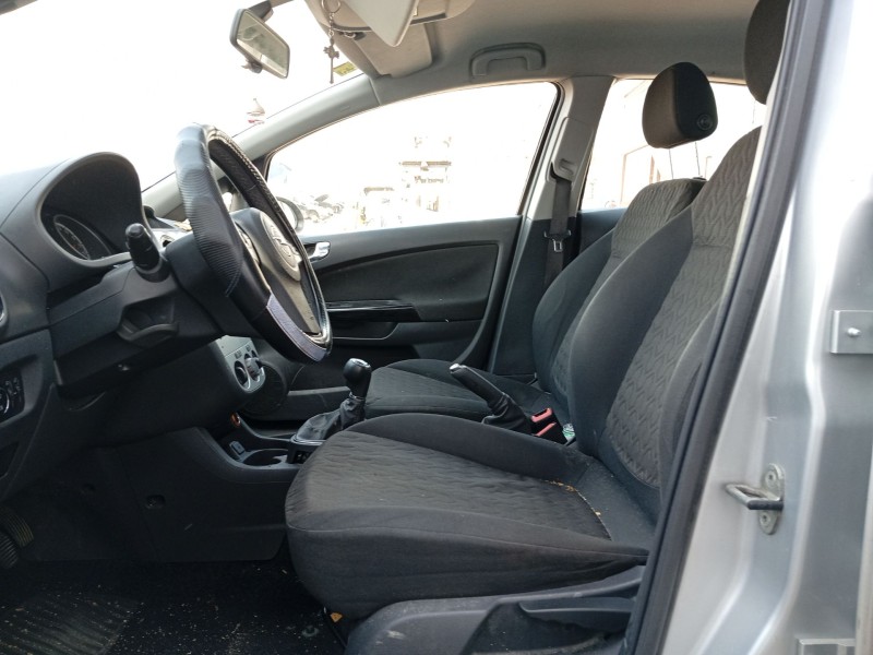 opel corsa d (s07) del año 2013