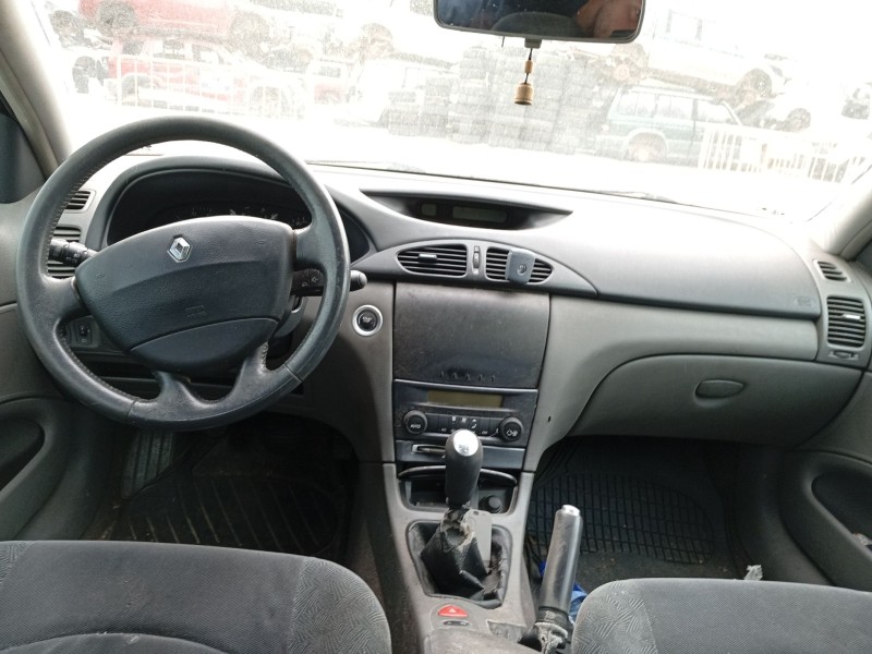 renault laguna ii (bg0/1_) del año 2002