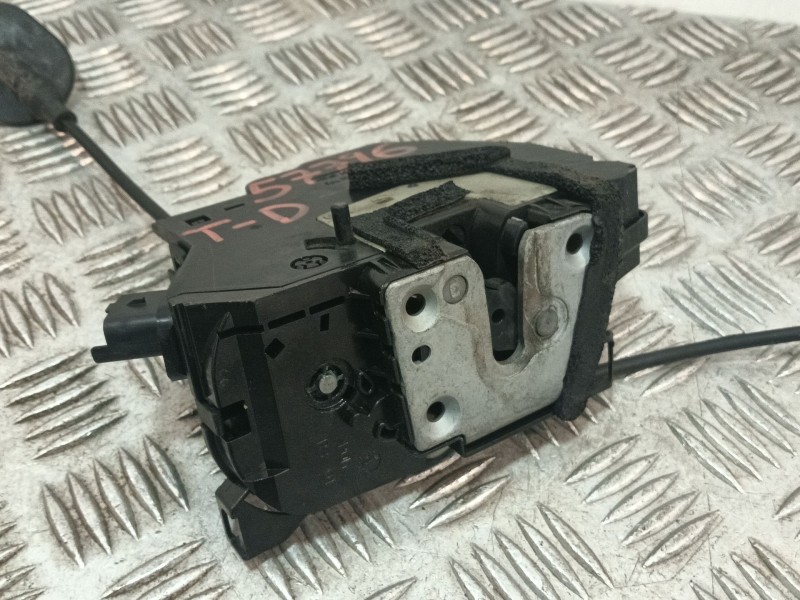 Recambio de cerradura puerta trasera derecha para renault clio iv referencia OEM IAM 825000767R 45247173 40727203