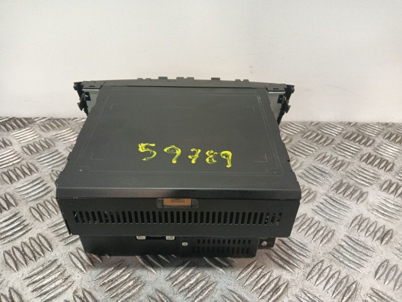 Recambio de sistema audio / radio cd para lexus is ii (_e2_) 220d (ale20) referencia OEM IAM 8612053400  