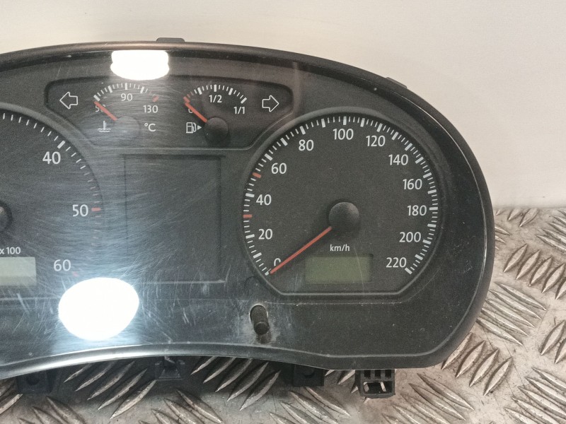 Recambio de cuadro instrumentos para volkswagen polo iv (9n_, 9a_) 1.4 tdi referencia OEM IAM 6Q0920804J  