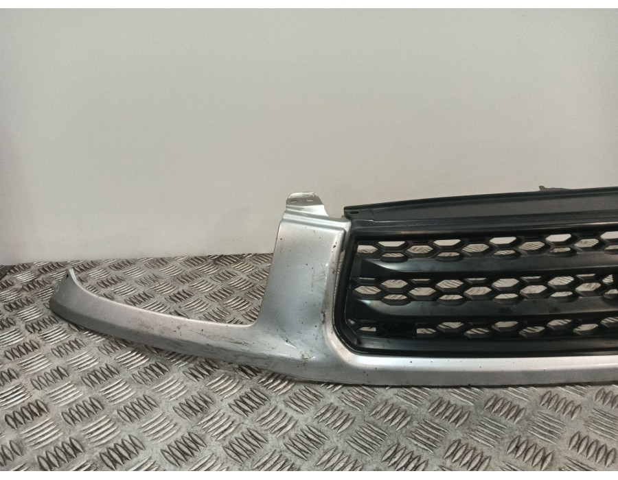 Recambio de rejilla delantera para toyota rav 4 ii (_a2_) 2.0 d 4wd (cla20_, cla21_) referencia OEM IAM   