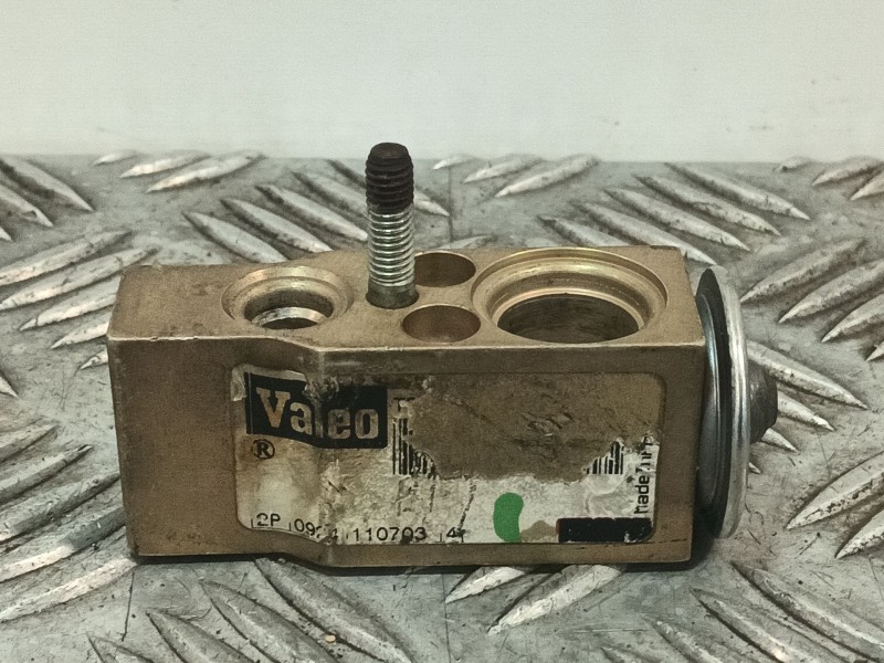 Recambio de valvula expansion para mercedes-benz vito (w638) caja cerrada 2.1 cc referencia OEM IAM 2028300184 651451X 