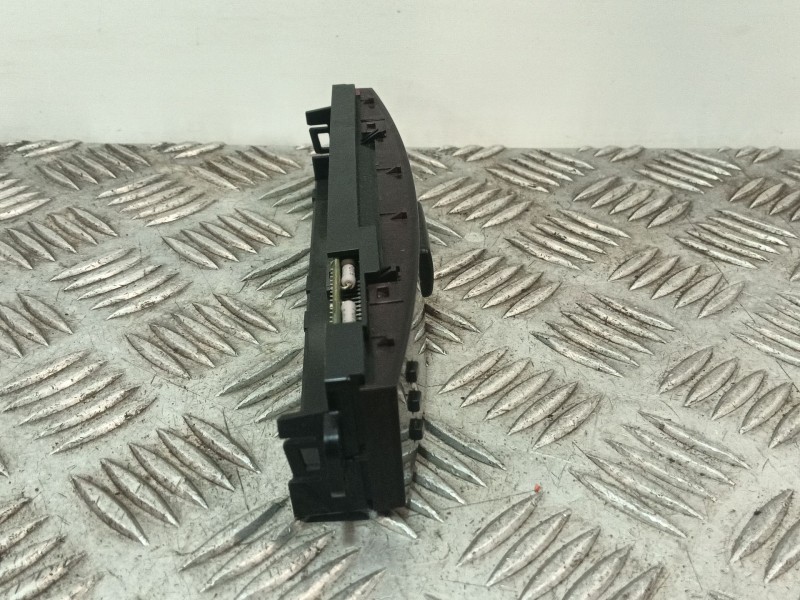 Recambio de warning para lexus is ii (_e2_) 220d (ale20) referencia OEM IAM   