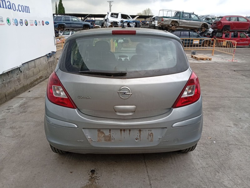 opel corsa d (s07) del año 2003