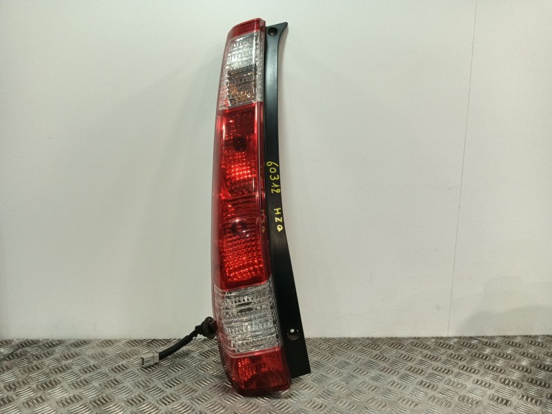 Recambio de piloto trasero izquierdo para honda cr-v ii (rd_) 2.2 ctdi (rd9) referencia OEM IAM 2VP238038  