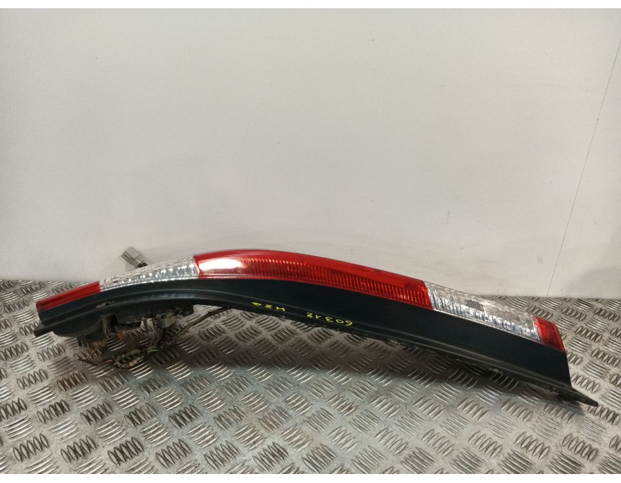 Recambio de piloto trasero izquierdo para honda cr-v ii (rd_) 2.2 ctdi (rd9) referencia OEM IAM 2VP238038  