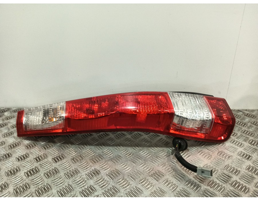 Recambio de piloto trasero izquierdo para honda cr-v ii (rd_) 2.2 ctdi (rd9) referencia OEM IAM 2VP238038  