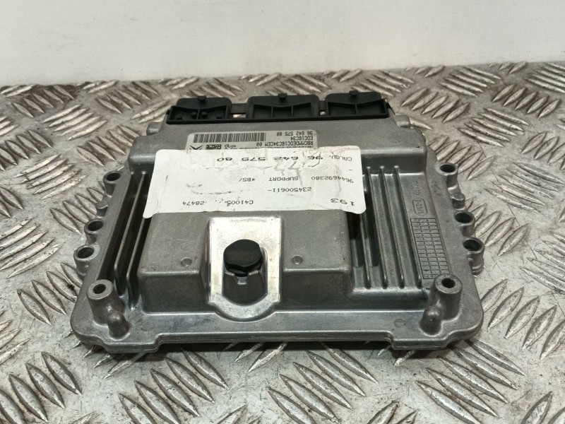 Recambio de centralita motor uce para citroën c4 coupé (la_) 1.6 hdi referencia OEM IAM 9664257580  