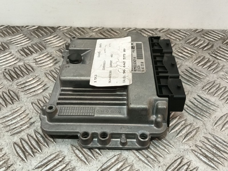 Recambio de centralita motor uce para citroën c4 coupé (la_) 1.6 hdi referencia OEM IAM 9664257580  
