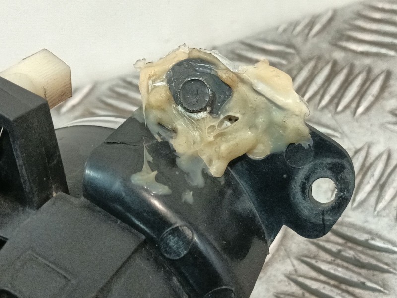 Recambio de faro antiniebla izquierdo para bmw 3 (e90) 320 d referencia OEM IAM   