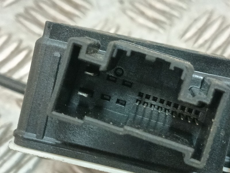 Recambio de elevalunas delantero izquierdo para skoda fabia iii (nj3) 1.0 tsi referencia OEM IAM 0130822064 E850206010 