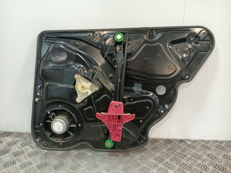 Recambio de elevalunas trasero izquierdo para volkswagen passat b7 variant (365) 2.0 tdi referencia OEM IAM 3AA839755  