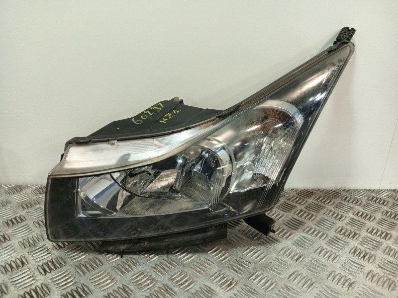 Recambio de faro izquierdo para chevrolet cruze (j300) 2.0 cdi referencia OEM IAM   