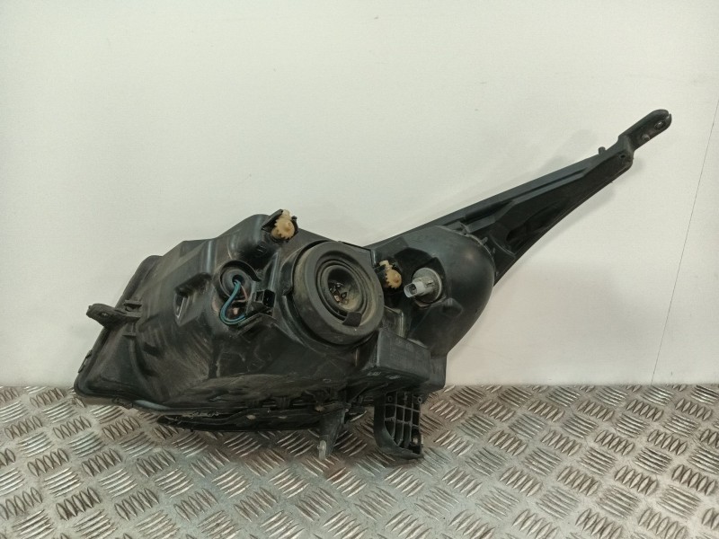 Recambio de faro derecho para chevrolet cruze (j300) 2.0 cdi referencia OEM IAM   