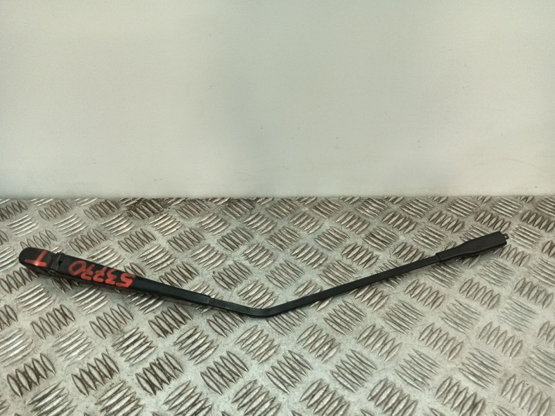 Recambio de brazo limpia trasero para opel insignia berlina 2.0 cdti cat referencia OEM IAM 13227421  